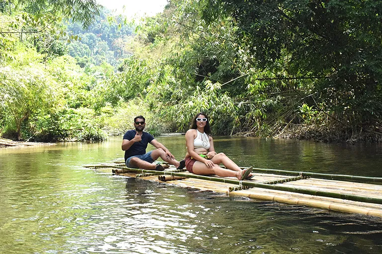 Bamboo Rafting + Santuario degli Elefanti